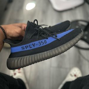 Yeezy 350 v2 Dazzling blue
